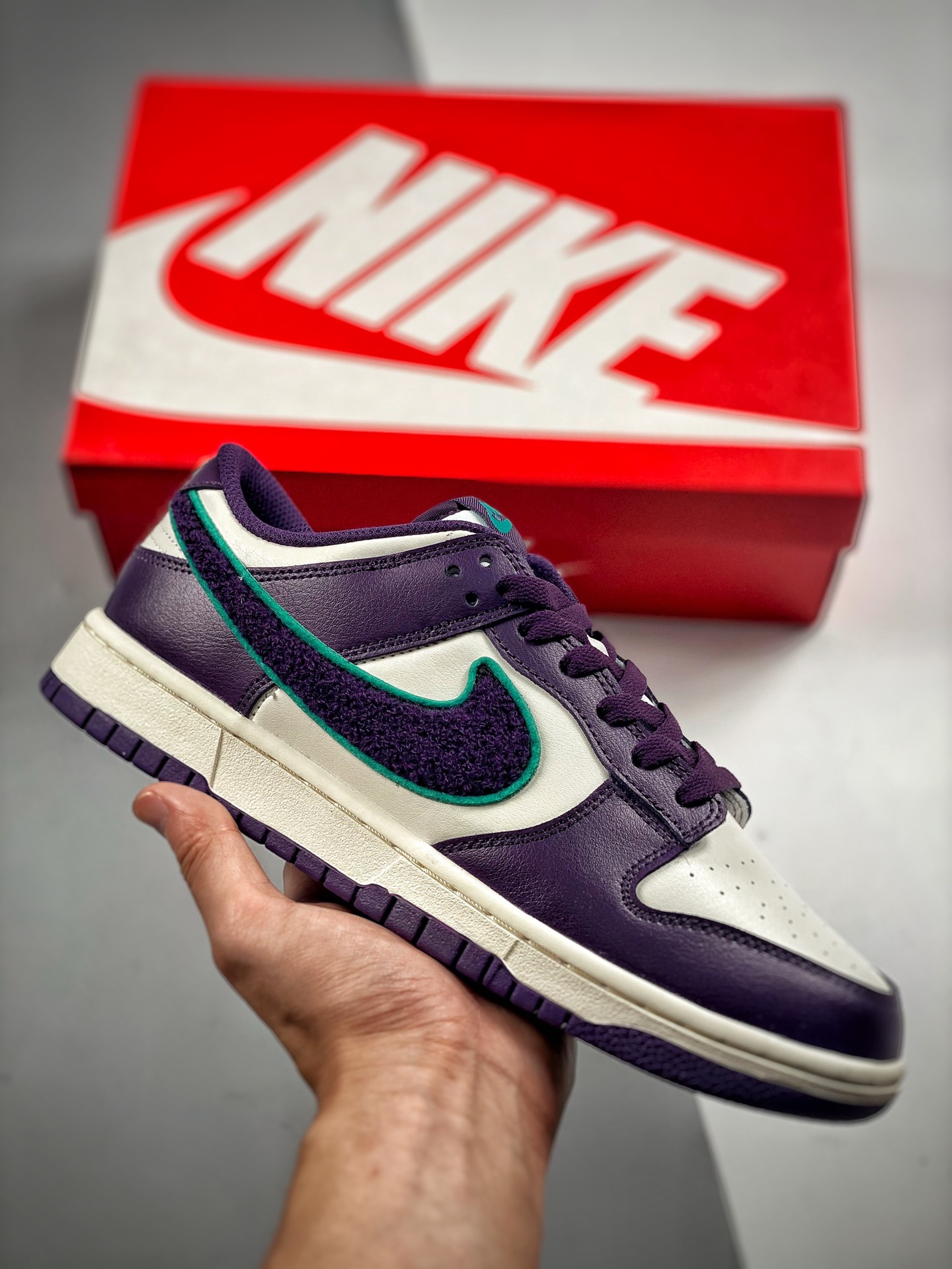 -4 Nk Dunk SB Low Blanco púrpura Producción original de fábrica grande Fotografía real primer lanzamiento Material de p…