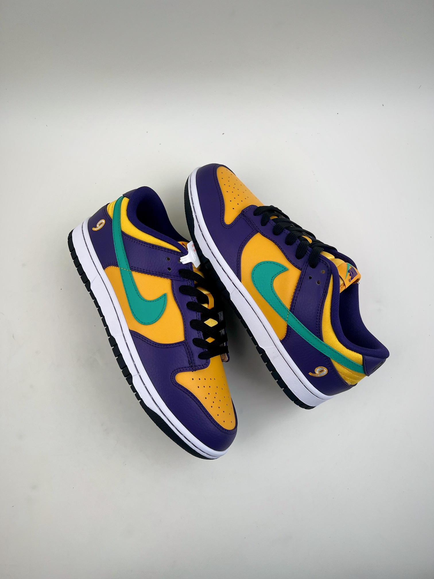 220 Nike Dunk Low ”Lisa Leslie” 经典休闲板鞋 DO9581-500