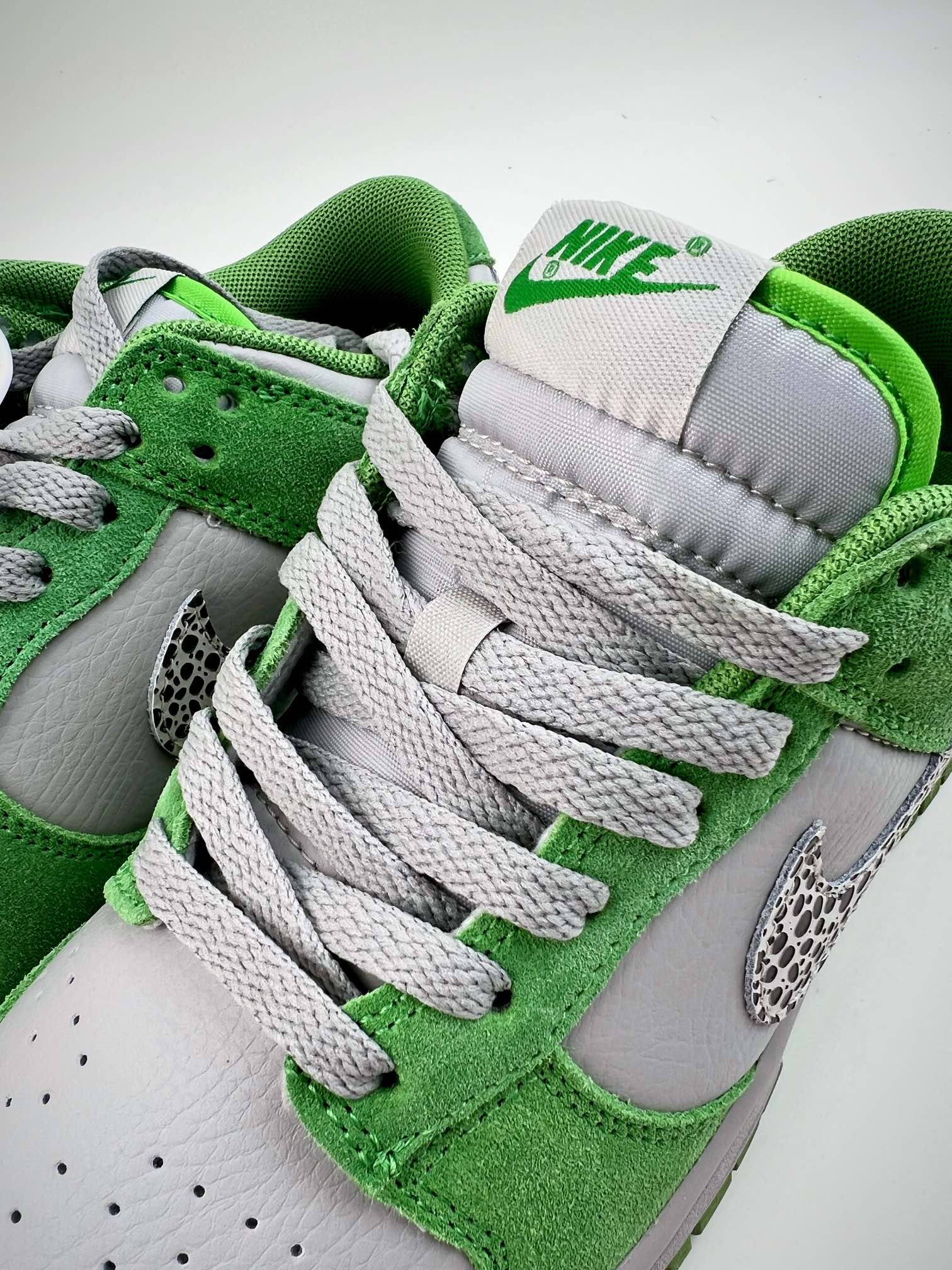 200 NIKE SB Dunk Low ”Safari Swoosh” 狩猎风 DR0156-800