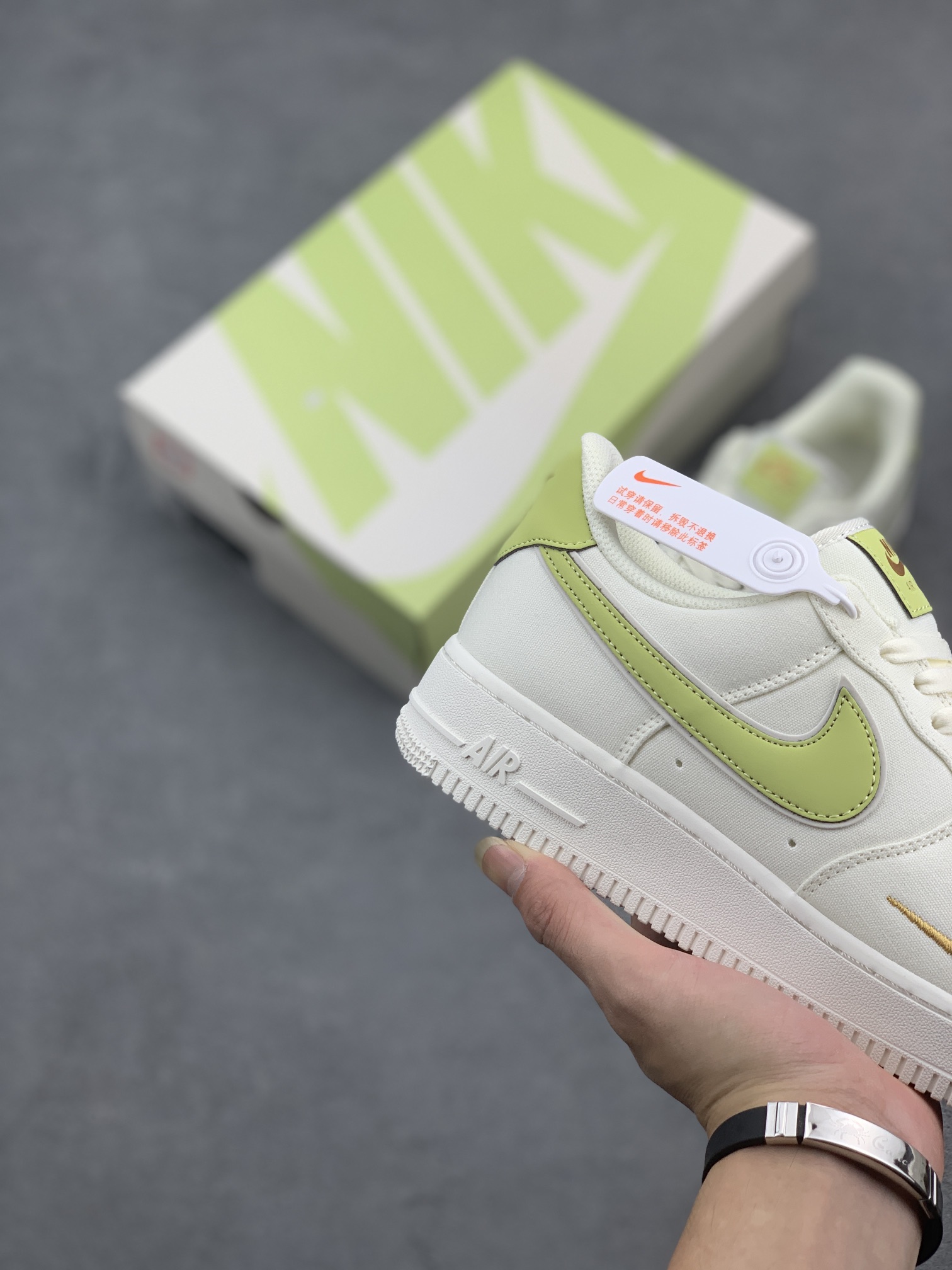 Nike Air Force 1 '07 Green Apple Casual Sneakers 6 i1661621559 189 4