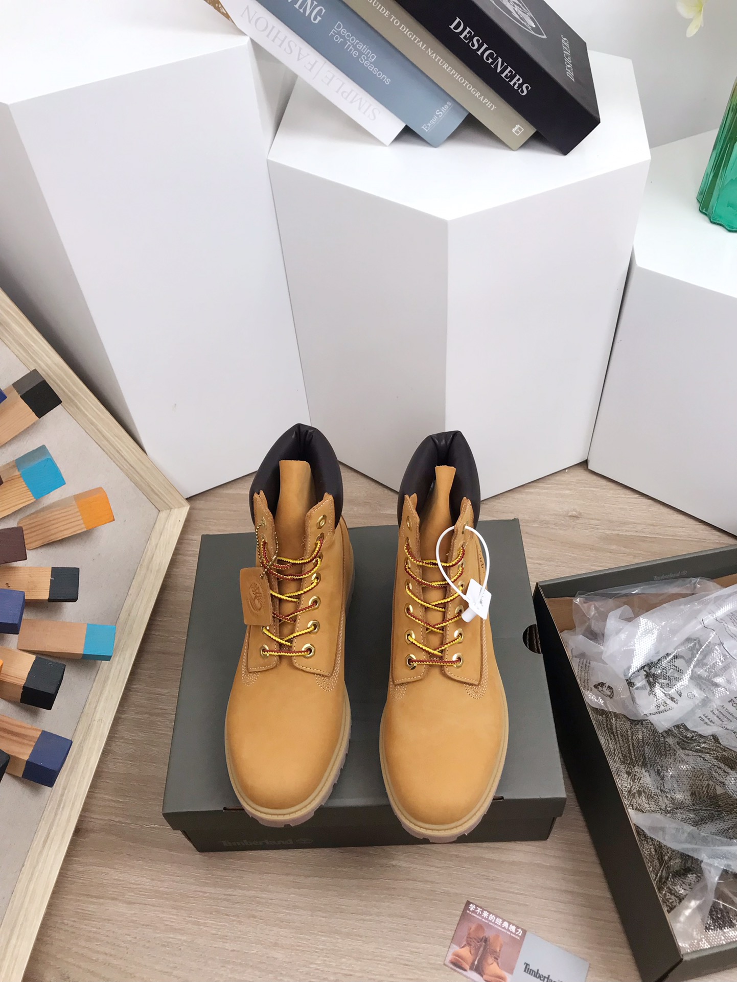 Timberland 6 Inch Classic Boots: Price, Sizes, Packaging, and Gender Distribution