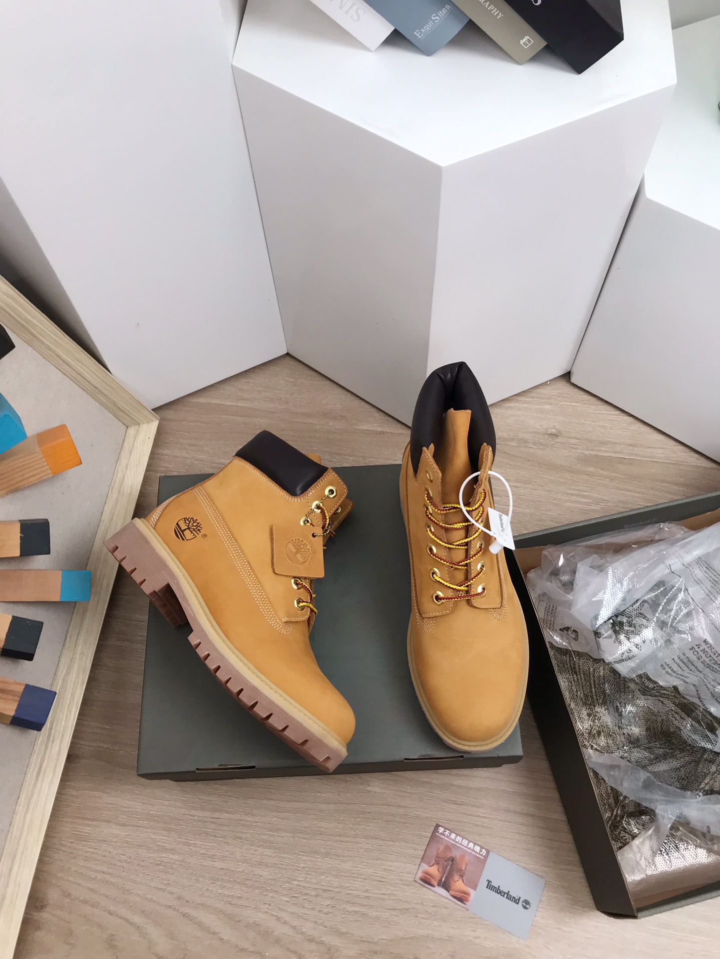 Timberland 6 Inch Classic Boots: Price, Sizes, Packaging, and Gender Distribution - 图片 5