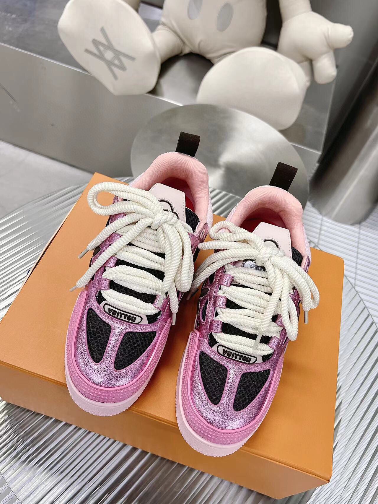Louis Vuitton 顶版 𝟐𝟎𝟐𝟑/𝐒𝐒 𝐧𝐞𝐰 路易威登走秀滑板鞋