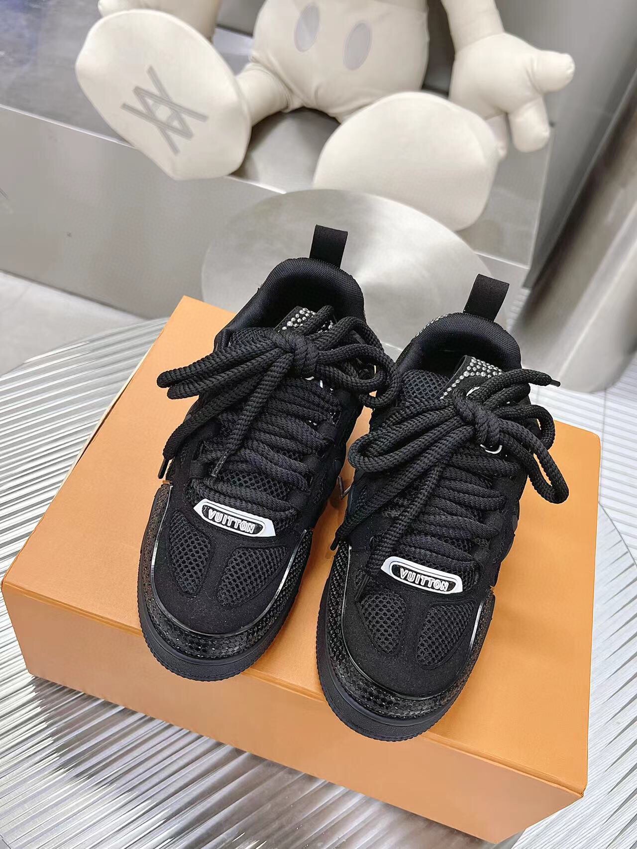 Louis Vuitton 顶版 𝟐𝟎𝟐𝟑/𝐒𝐒 𝐧𝐞𝐰 路易威登走秀滑板鞋