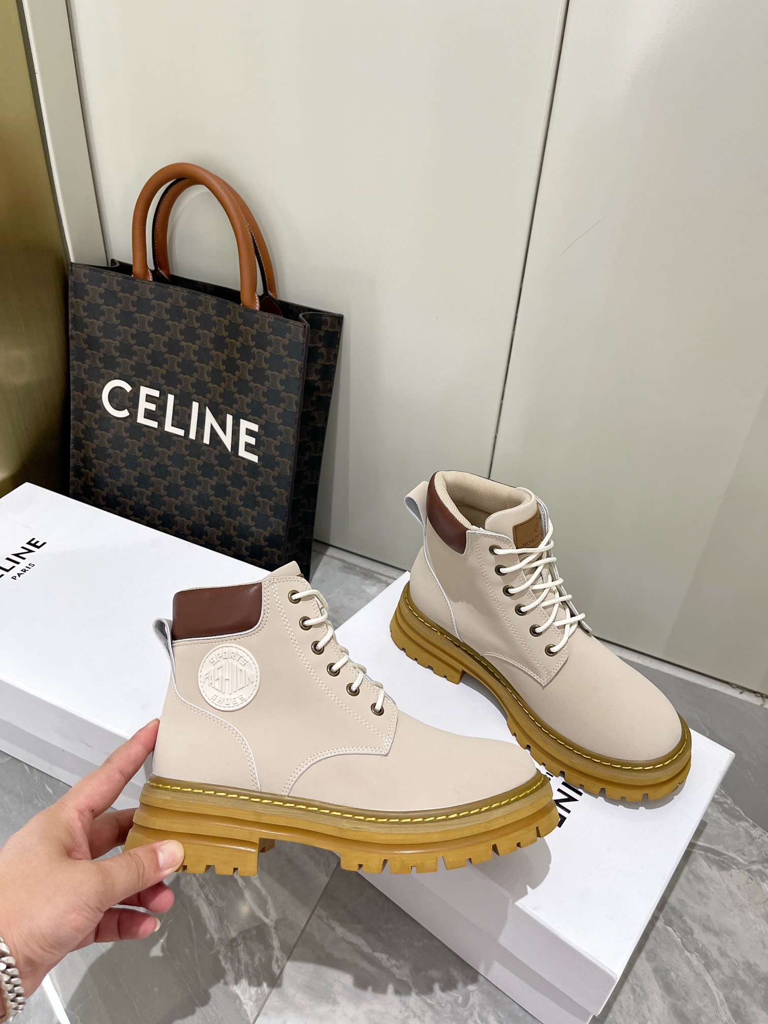 “Chome Hearts 2022 Crocodile Boots: Stylish and Unique Design, Perfect for Fall and Winter” - 图片 6