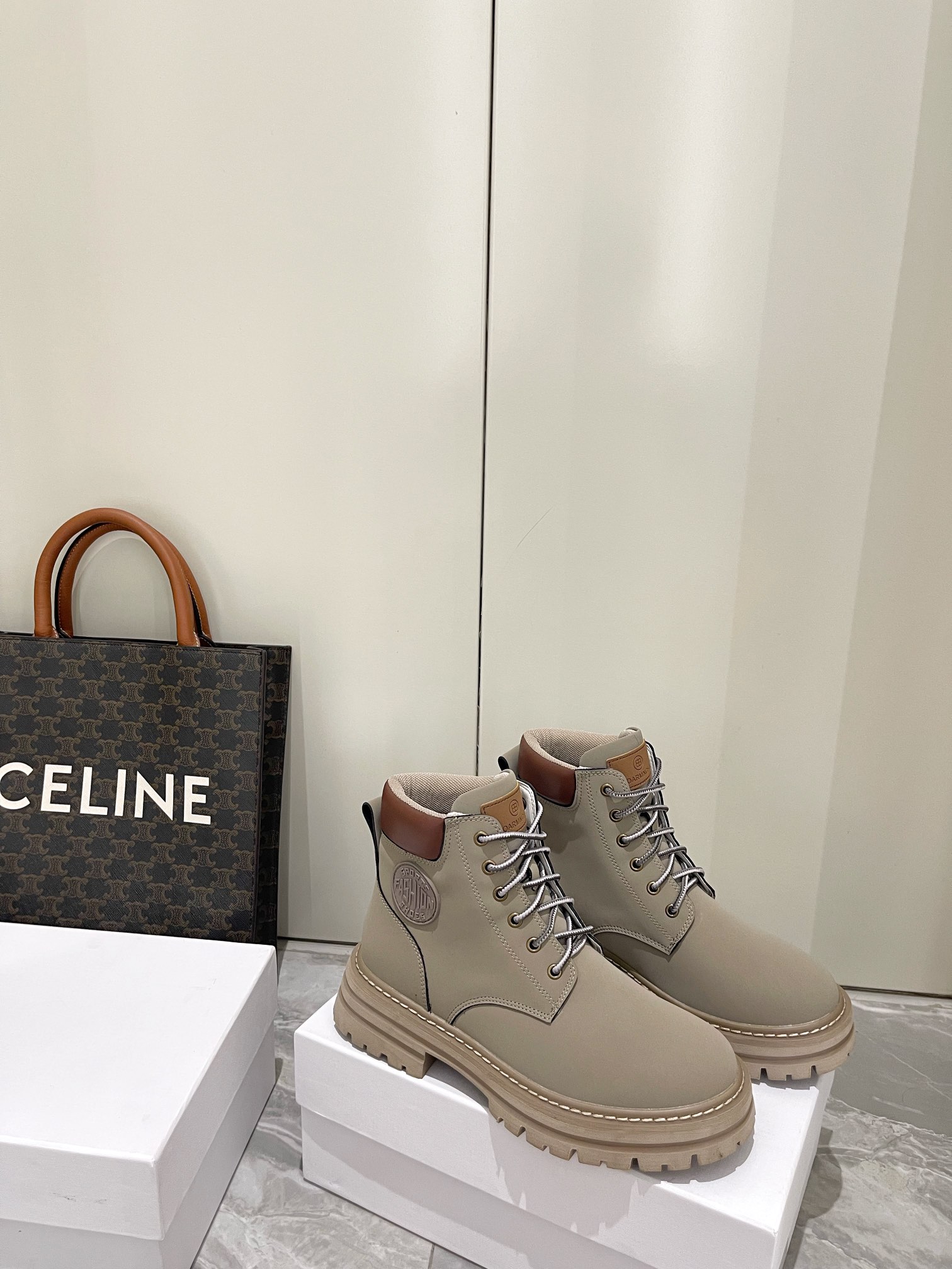 “Chome Hearts 2022 Crocodile Boots: Stylish and Unique Design for Fall/Winter” - 图片 9