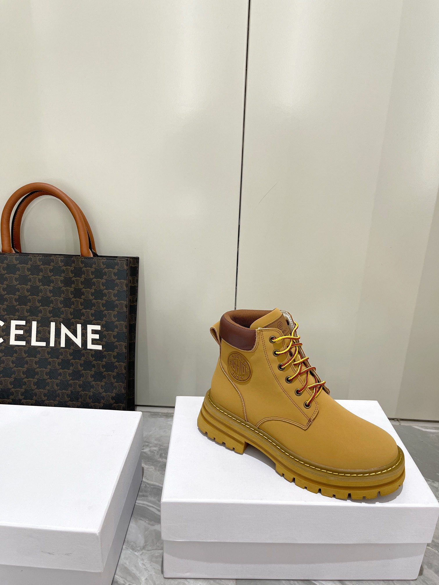 “Chrome Hearts 2022 Crocodile Boots: Stylish and Unique Design, Ideal for Fall/Winter Fashion” - 图片 7