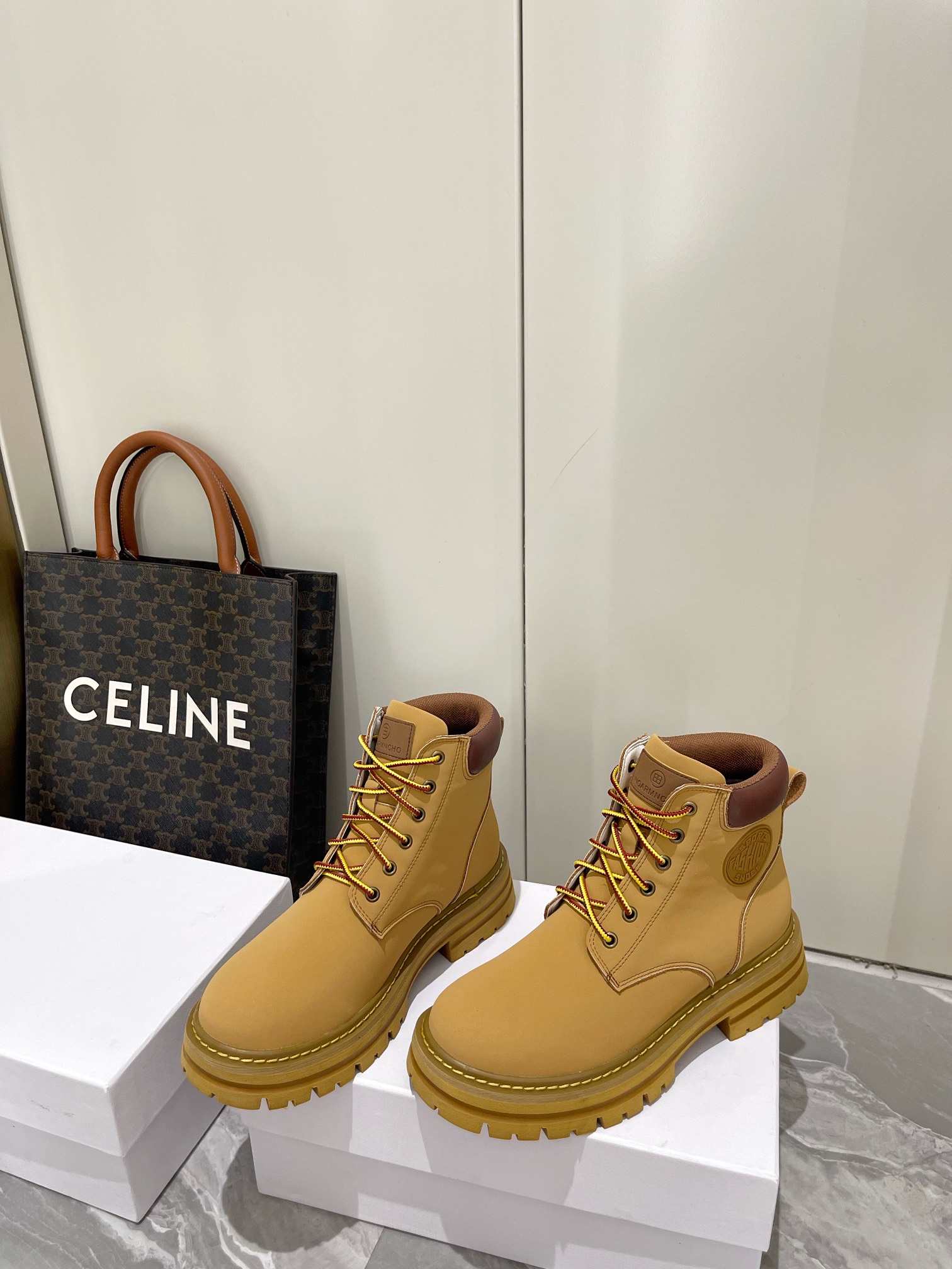 “Chrome Hearts 2022 Crocodile Boots: Stylish and Unique Design, Ideal for Fall/Winter Fashion” - 图片 2