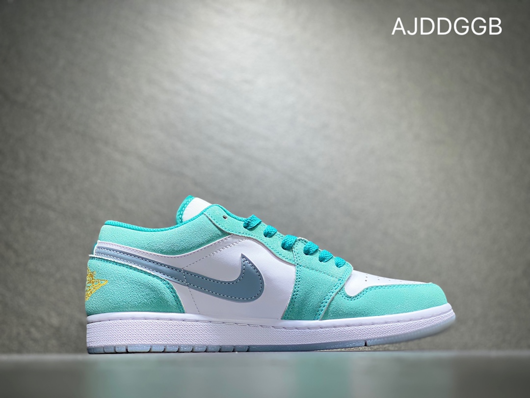 240 Air Jordan 1 Low AJ1 乔1低帮篮球鞋  DN3705-301