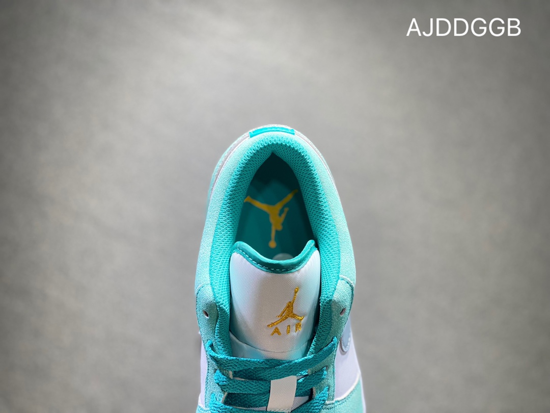 240 Air Jordan 1 Low AJ1 乔1低帮篮球鞋  DN3705-301