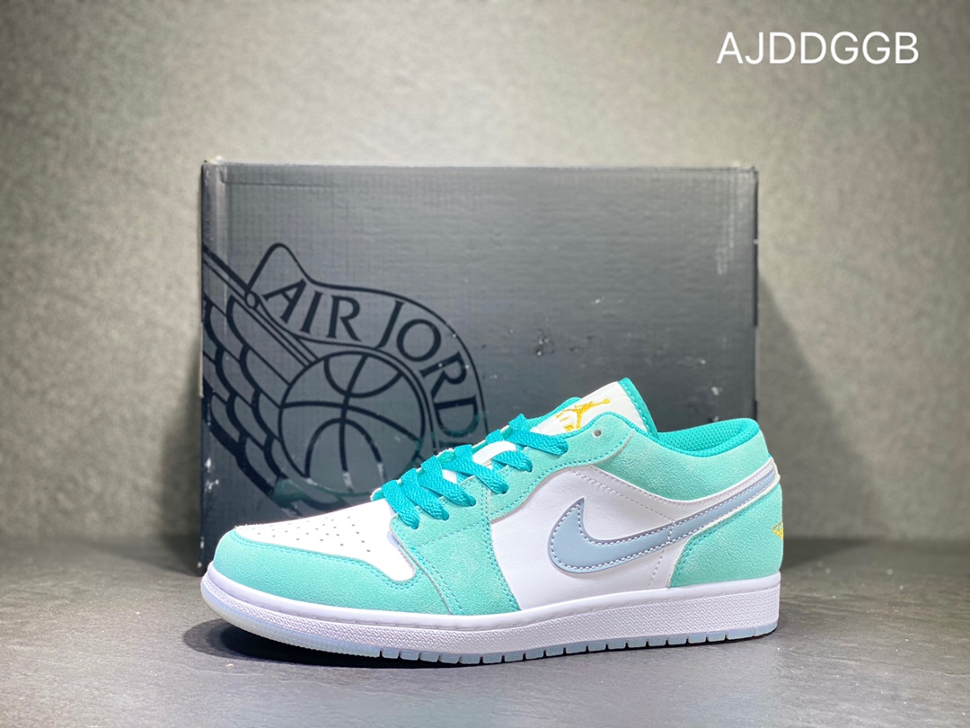 240 Air Jordan 1 Low AJ1 乔1低帮篮球鞋  DN3705-301