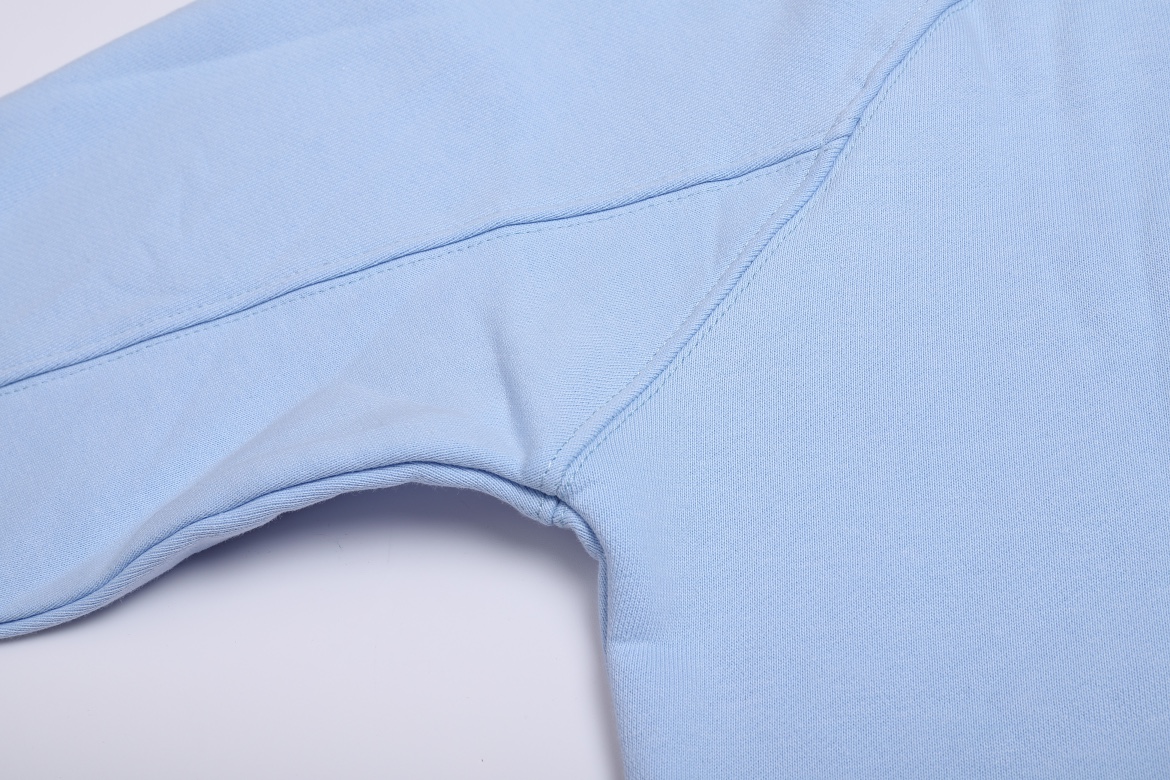 “High-End Women’s Suit with AMI Macalon Heart Embroidery and Cotton Fabric – Quality Package” - 图片 8