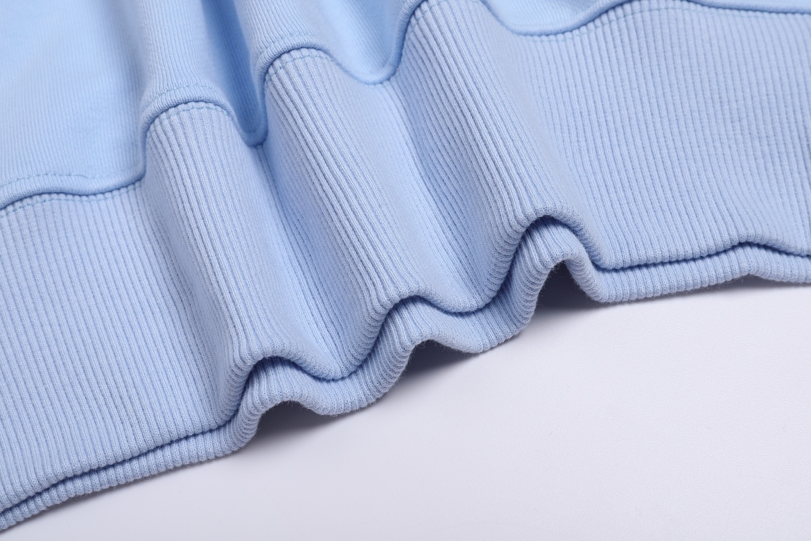 “High-End Women’s Suit with AMI Macalon Heart Embroidery and Cotton Fabric – Quality Package” - 图片 6