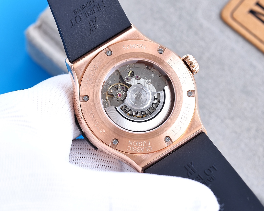 1000 HUBLOT 宇舶表向日葵经典融合系列村上隆腕表