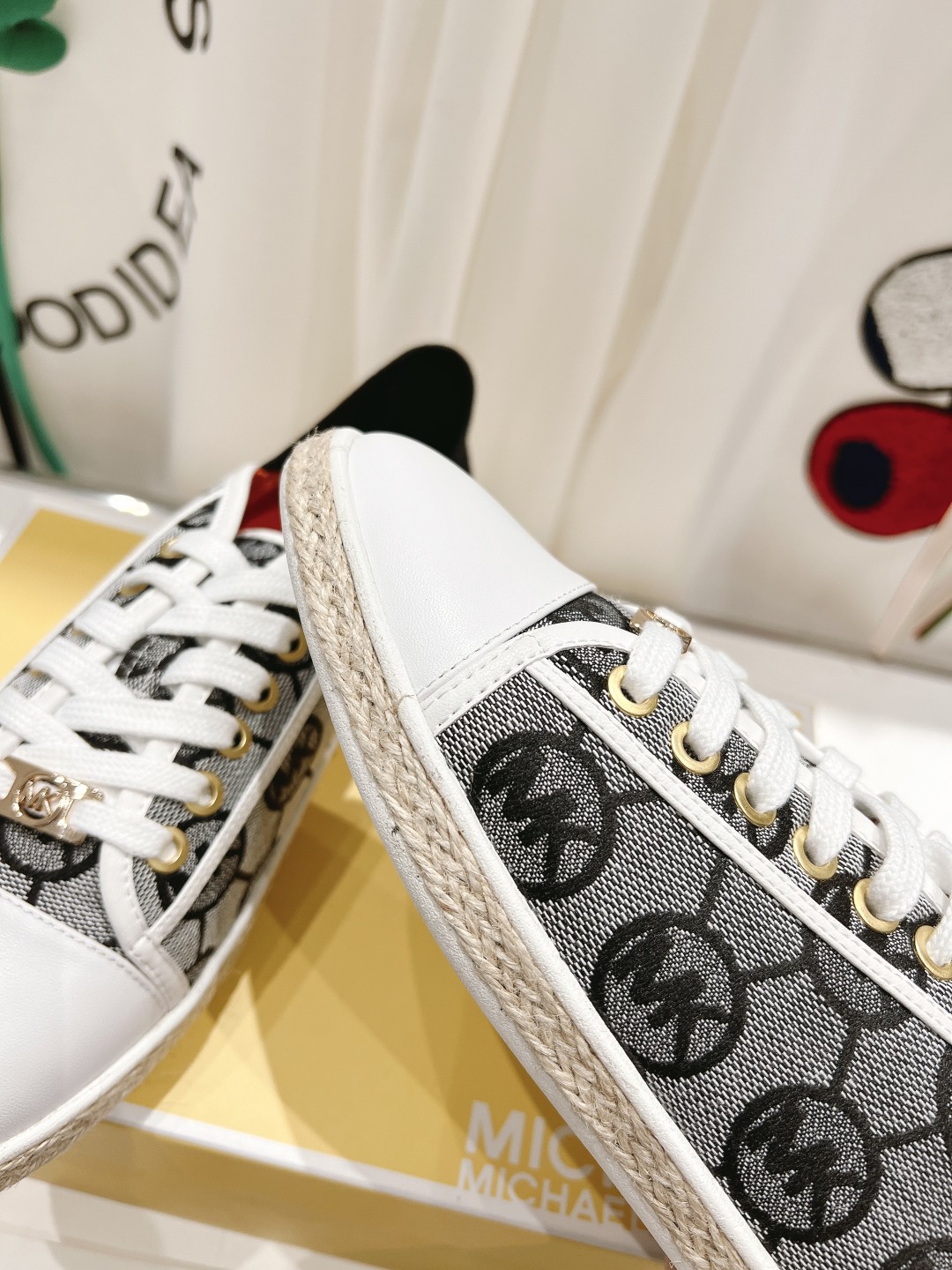 Michael Kors 2022 Recreational Shoes: Superstar Net Red Grass, Gold Button, Size 35-40. - 图片 7