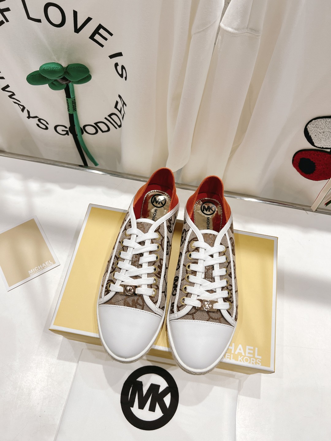 Michael Kors 2022 Recreational Shoes: Superstar Net Red Grass, Gold Logo Button, Size 35-40.