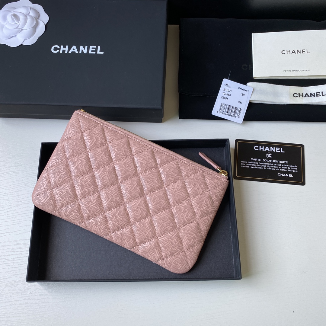 Chanel 新款球纹菱格零钱包/手拿随身包。尺寸：20x12.2x1cm