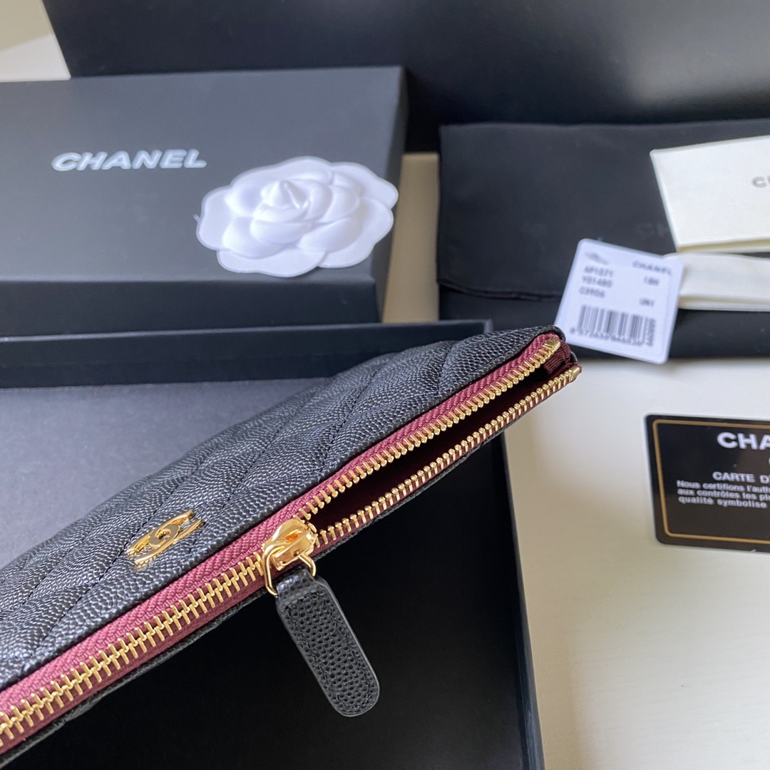 Chanel 新款球纹菱格零钱包/手拿随身包。尺寸：20x12.2x1cm