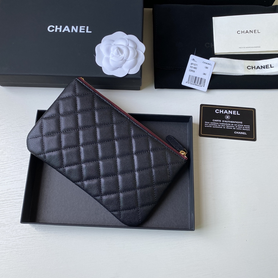 Chanel 新款球纹菱格零钱包/手拿随身包。尺寸：20x12.2x1cm
