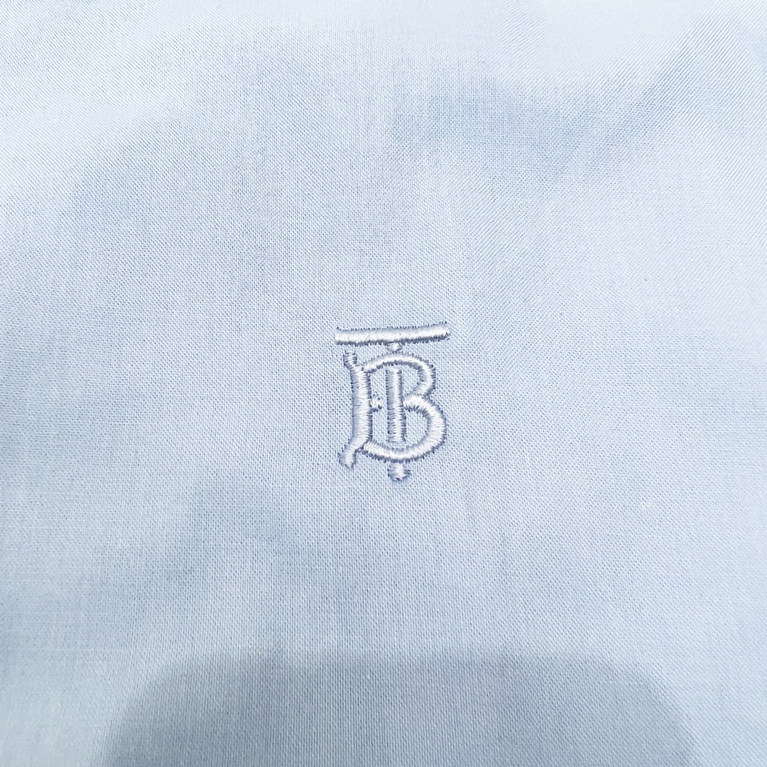 220 Burberry/巴宝莉 经典TB刺绣长袖衬衫 BBR品牌