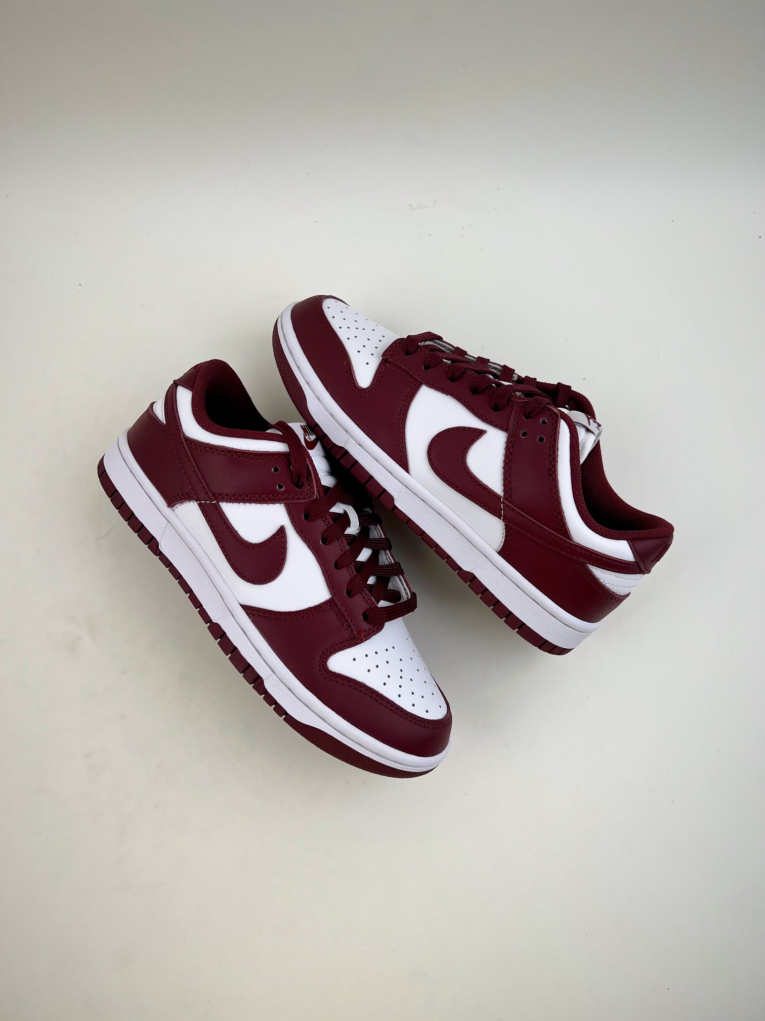 280 Nike SB Dunk Low “Bordeaux” Pz 波尔多酒红 DD1503-108