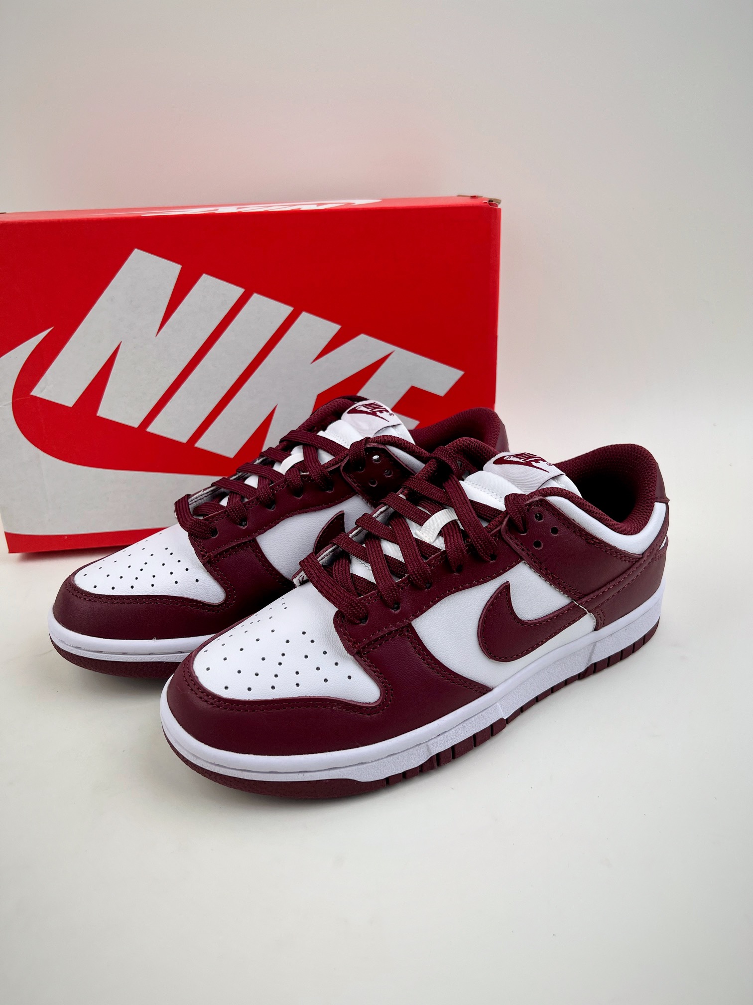 280 Nike SB Dunk Low “Bordeaux” Pz 波尔多酒红 DD1503-108