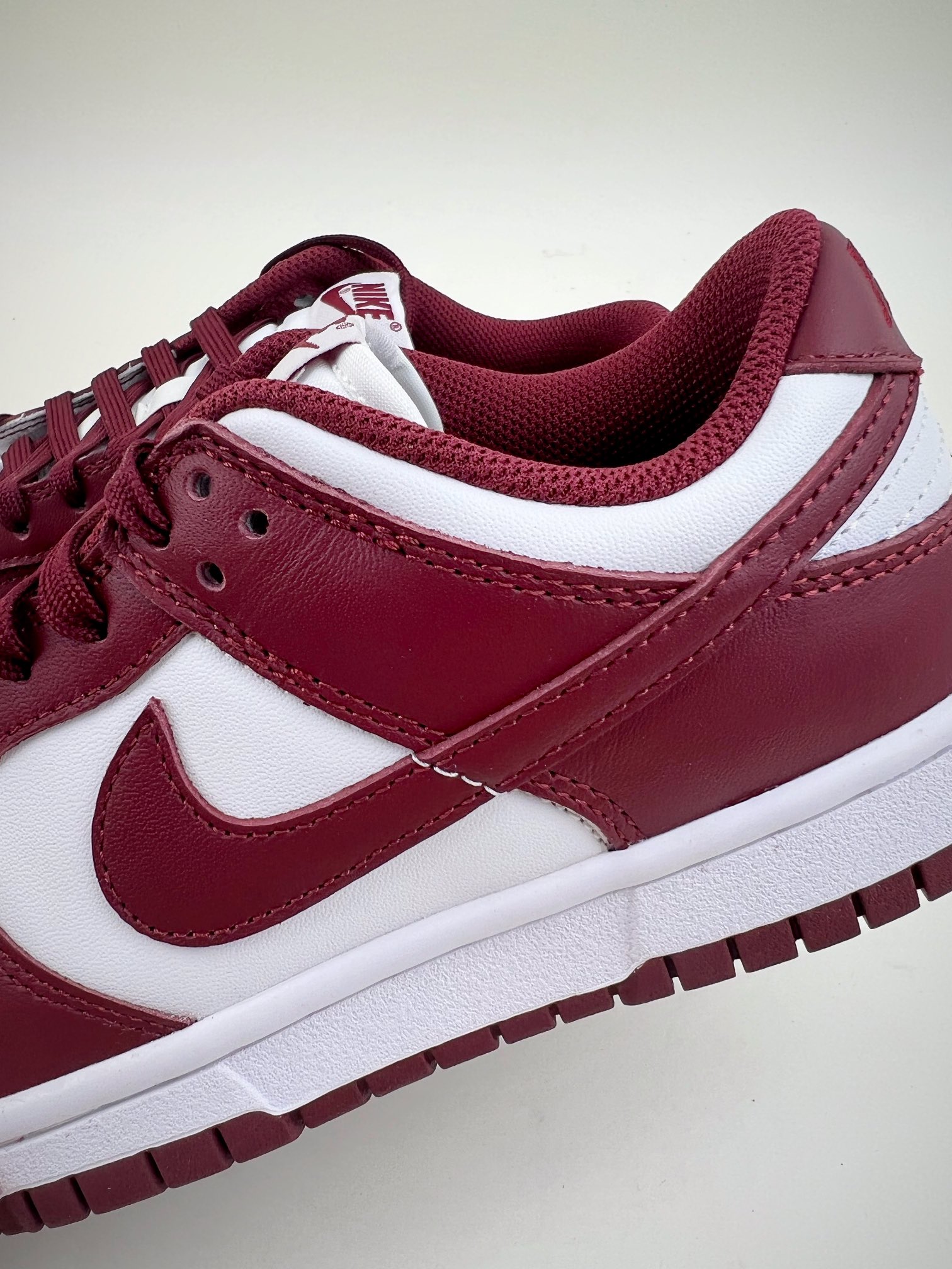 280 Nike SB Dunk Low “Bordeaux” Pz 波尔多酒红 DD1503-108