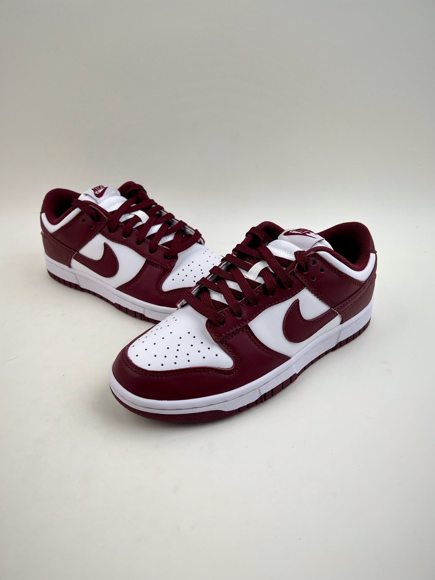 280 Nike SB Dunk Low “Bordeaux” Pz 波尔多酒红 DD1503-108