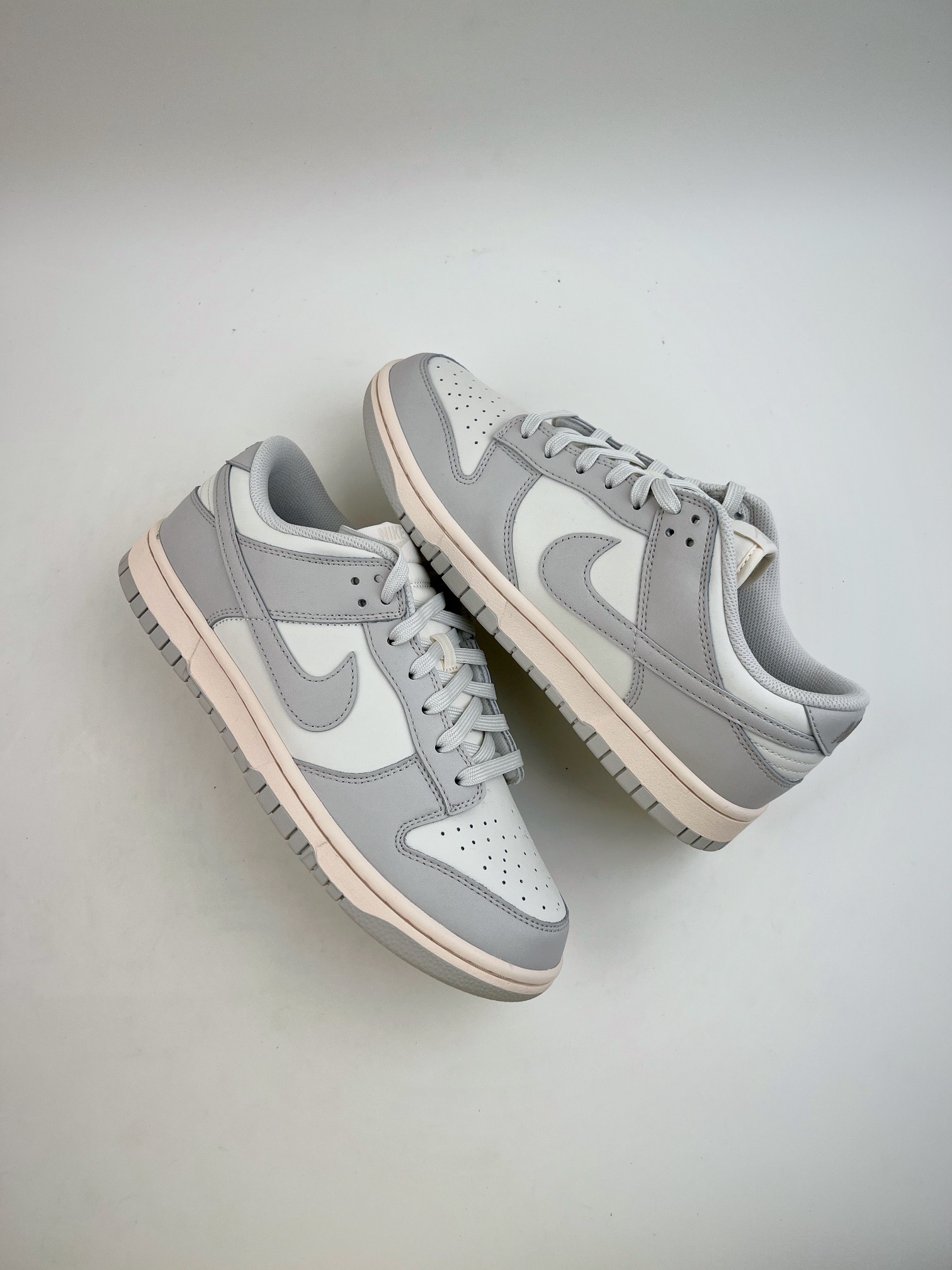 280 Nike SB Dunk Low “Light Bone” 骨白 DD1503-107