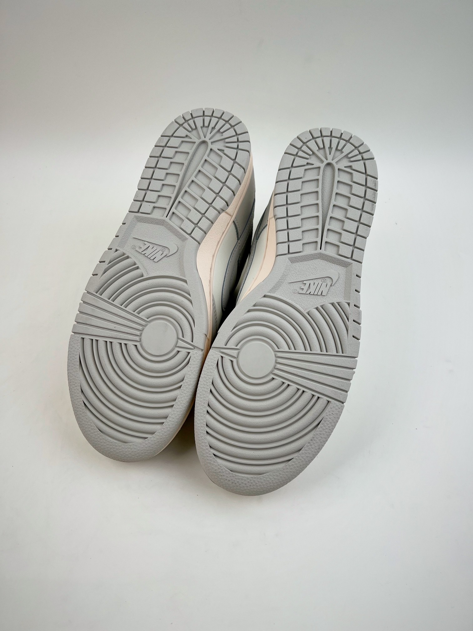 280 Nike SB Dunk Low “Light Bone” 骨白 DD1503-107