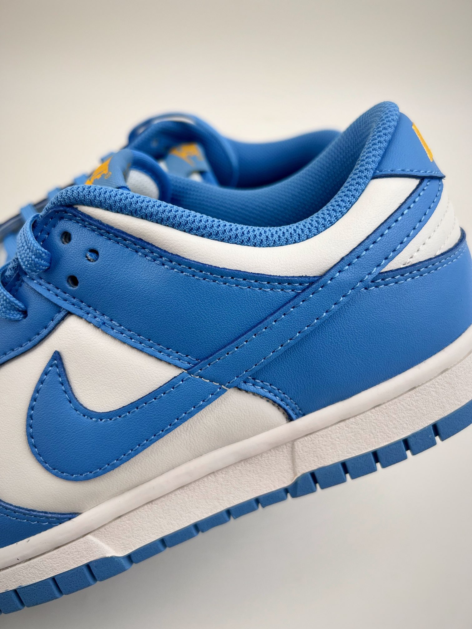 Nike SB Dunk Low ”University Blue” North Carolina Blue DD1391-100