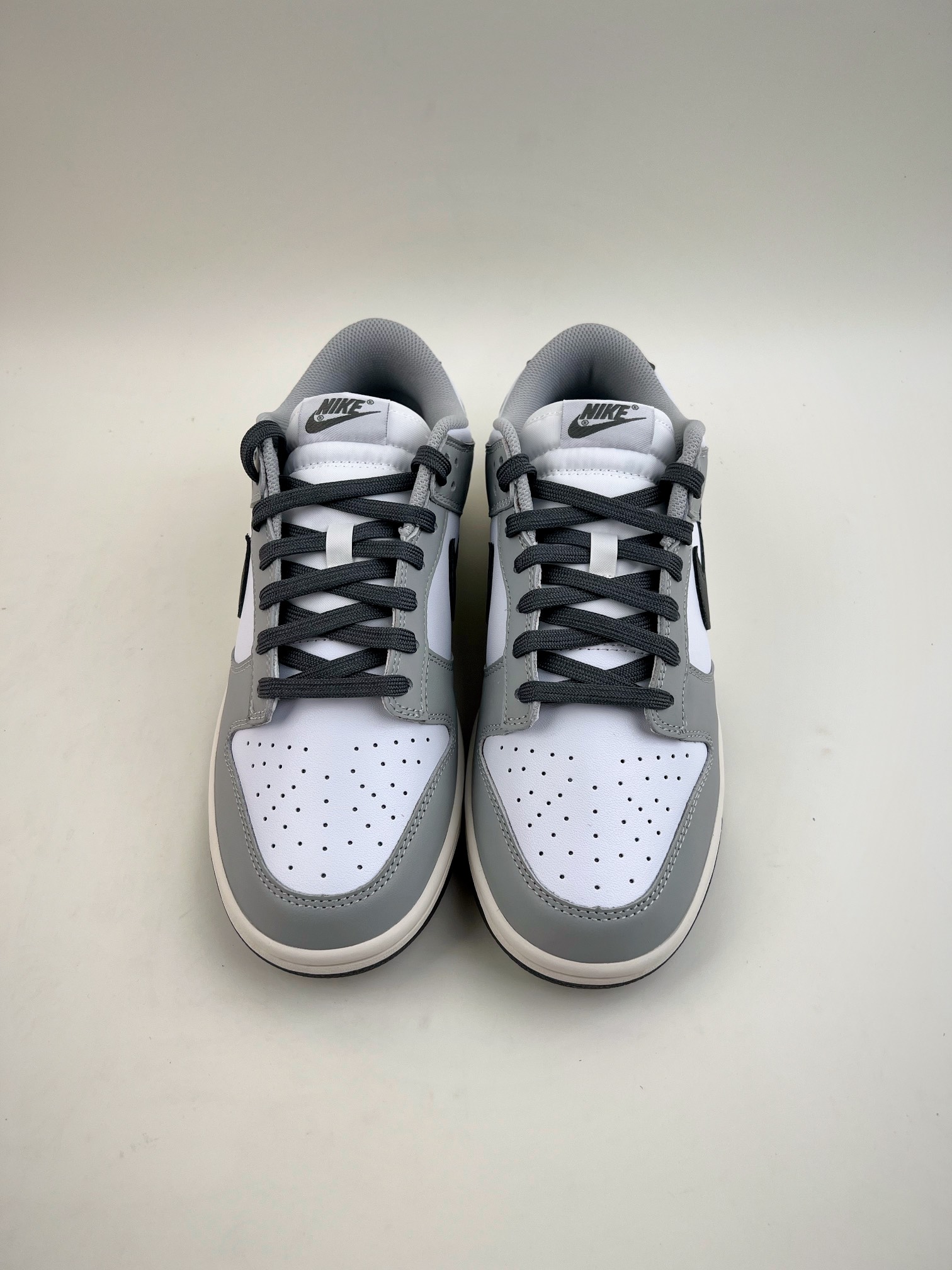 Nike SB Dunk Low ”Smoke Grey” White Gray DD1503-117