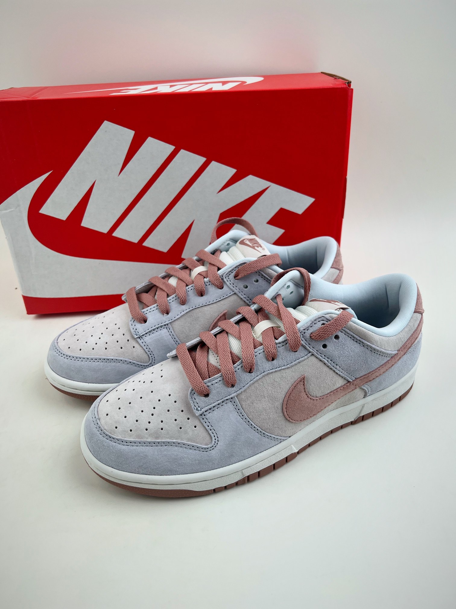 280 Nike SB Dunk Low ”Fossil Rose” 灰蓝粉化石玫瑰DH7577-001