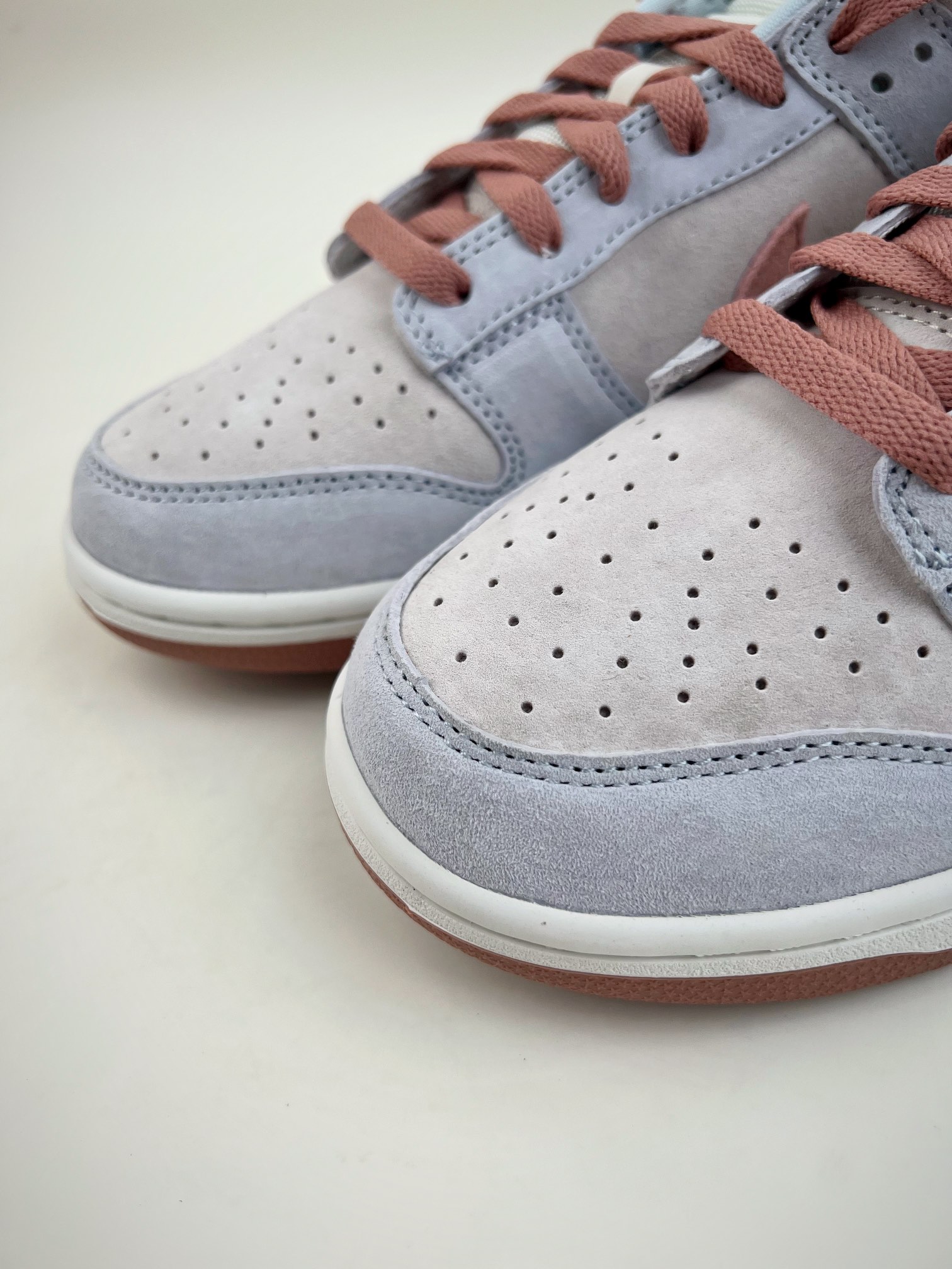 280 Nike SB Dunk Low ”Fossil Rose” 灰蓝粉化石玫瑰DH7577-001
