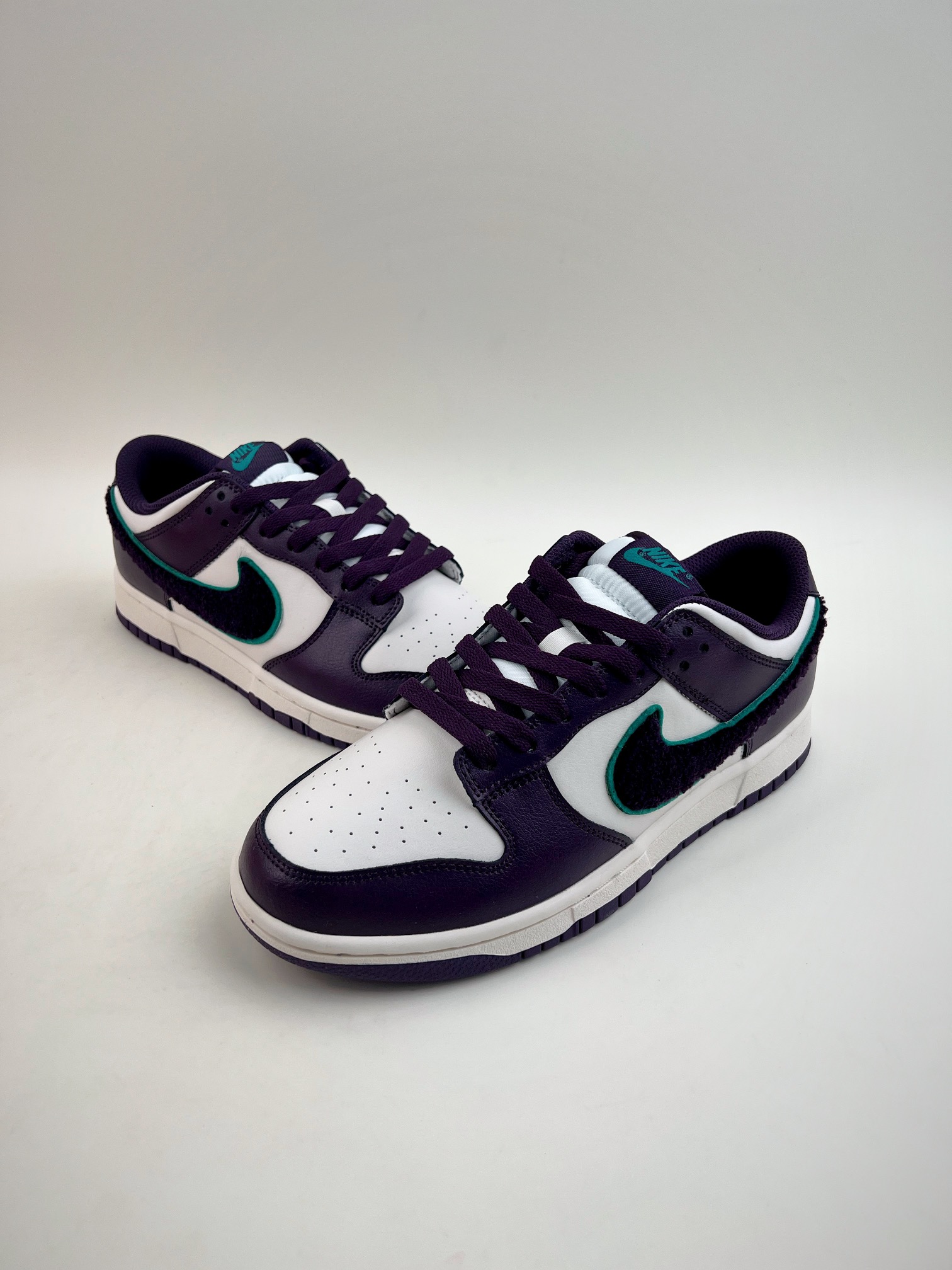 260 Nike Dunk Low Chenille Swoosh 紫葡萄 DQ7683-100