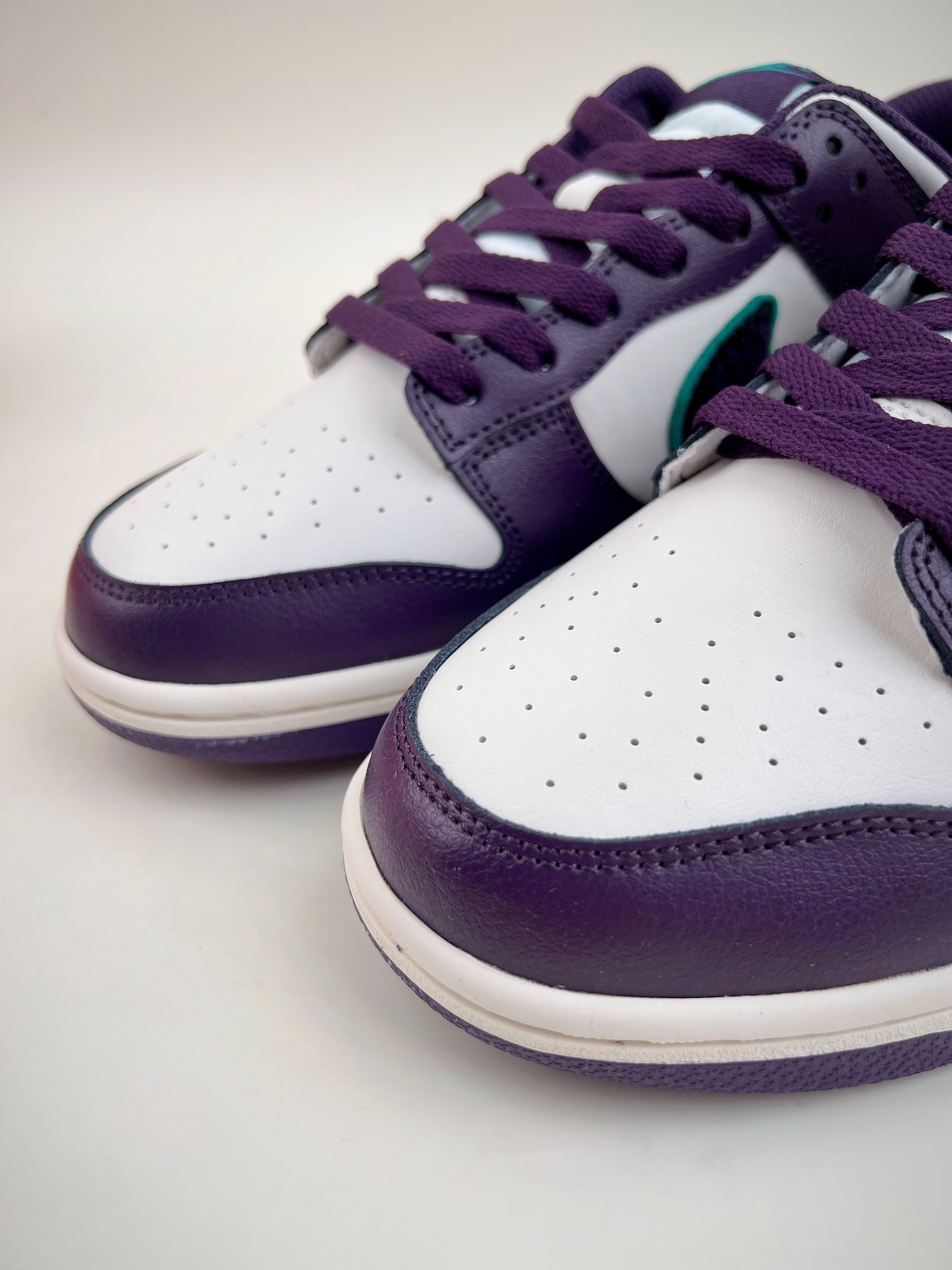 260 Nike Dunk Low Chenille Swoosh 紫葡萄 DQ7683-100