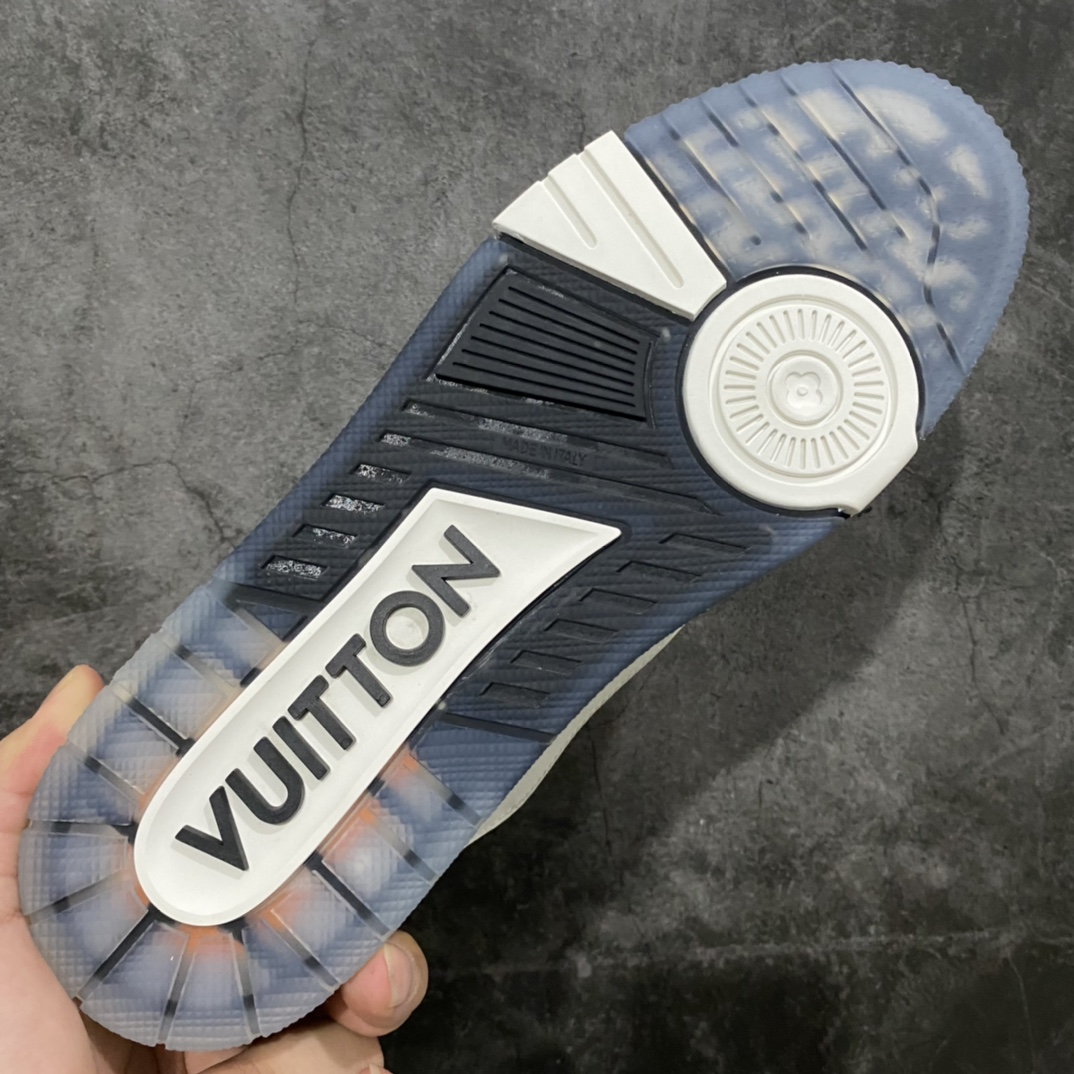 图片[9]-LV Trainer 黑白熊猫彩色鞋带 全市场最好的版本 没有之一 完美鞋型 配件全部一致同步原鞋 下面是随手拍的实拍 实物完美💪🏻 全码：38-45-选品中心