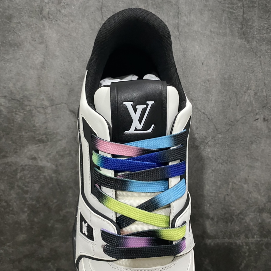 图片[8]-LV Trainer 黑白熊猫彩色鞋带 全市场最好的版本 没有之一 完美鞋型 配件全部一致同步原鞋 下面是随手拍的实拍 实物完美💪🏻 全码：38-45-选品中心