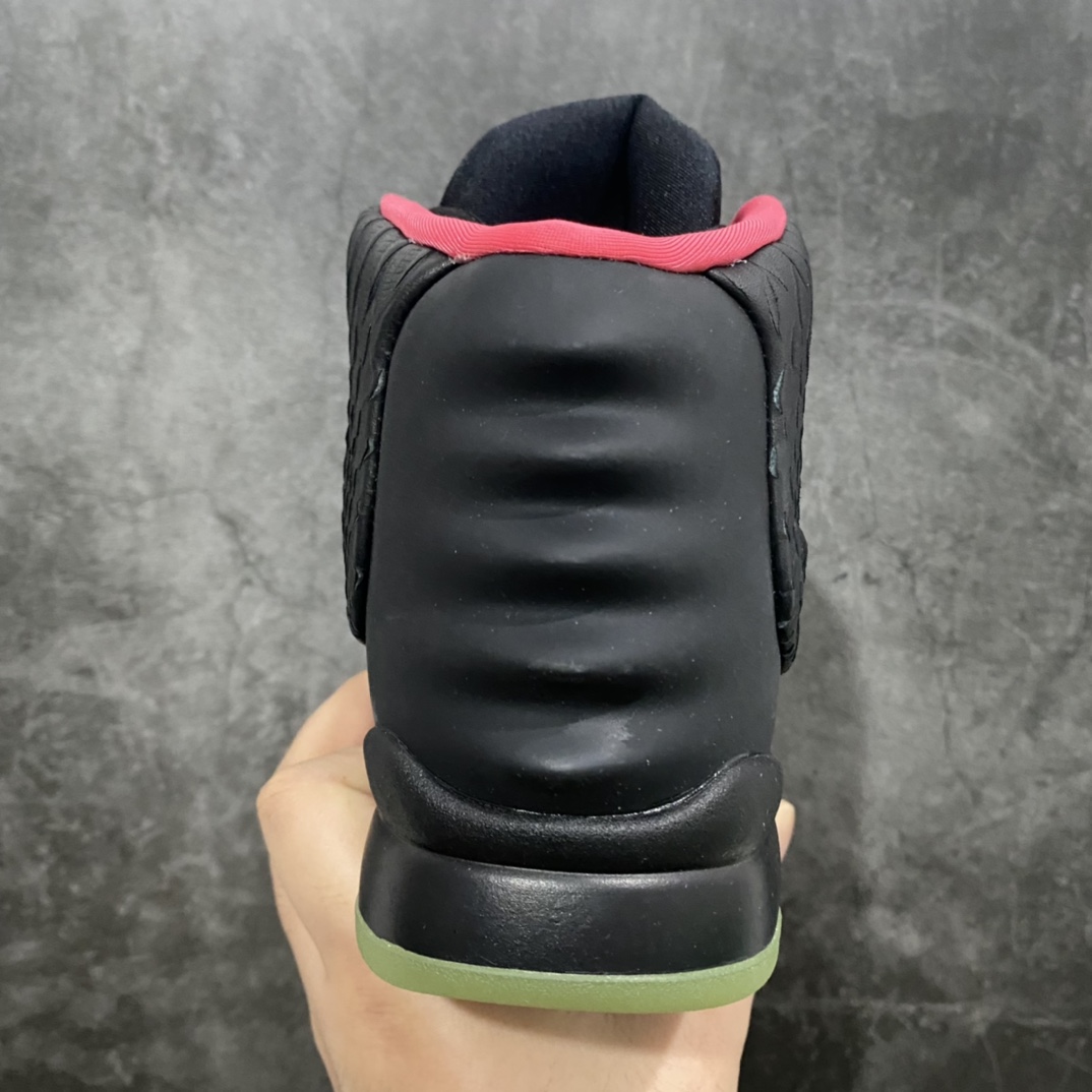 图片[4]-外贸纯原NK Air Yeezy 2 NRG FEN 黑椰子 508214-006 椰子侃爷球鞋代表之作 每一个sneaker都会梦寐以求的神鞋 情怀无价 公司货3万+ 已经绝迹 全网几乎找不到一双成色好的原鞋 原厂工艺满足你的一切需求 代工厂高层客供档案模具 国企关系订购原厂材料 原厂手工七道程序 原厂标 尺码：40 40.5 41 42 42.5 43 44 44.5 45 46 47.5-选品中心