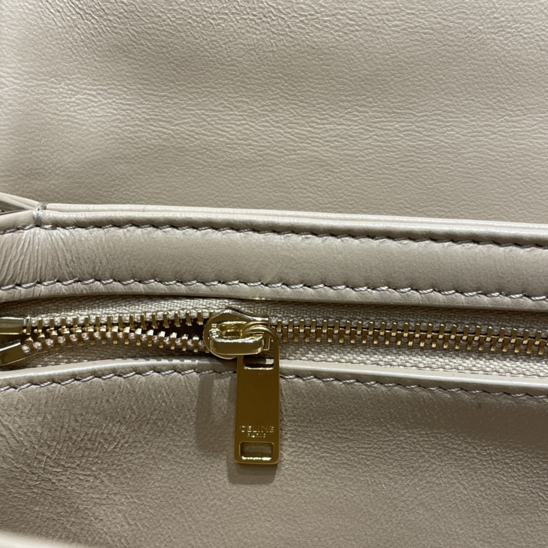 CELINE TEEN TRIOMPHE 18.5CM BAG 188423奶茶色
