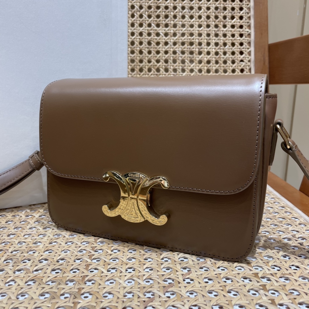 CELINE TEEN TRIOMPHE 18.5CM BAG 188423焦糖色
