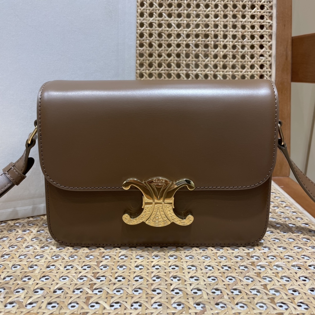 CELINE TEEN TRIOMPHE 18.5CM BAG 188423焦糖色