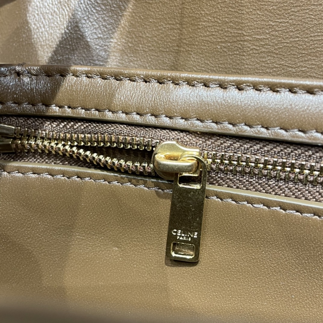 CELINE TEEN TRIOMPHE 18.5CM BAG 188423焦糖色
