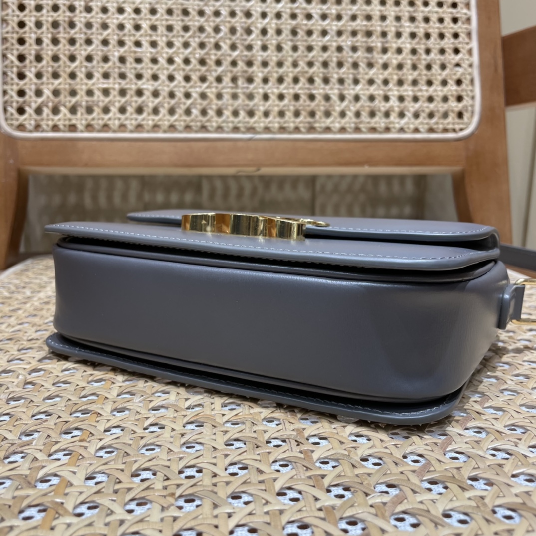 CELINE TEEN TRIOMPHE 18.5CM BAG 188423卵石灰色