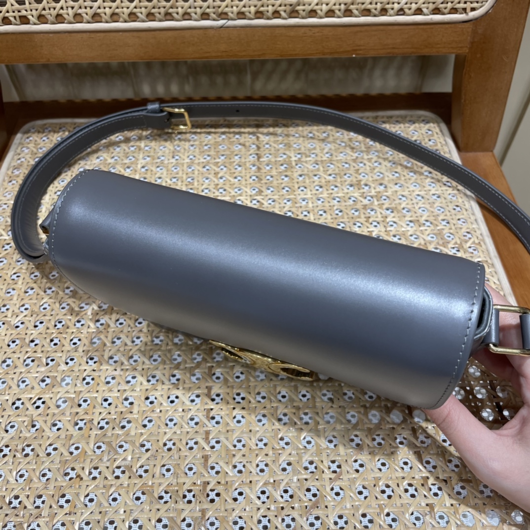 CELINE TEEN TRIOMPHE 18.5CM BAG 188423卵石灰色