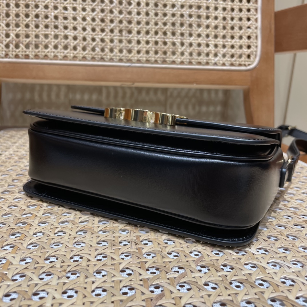 CELINE TEEN TRIOMPHE 18.5CM BAG 188423黑色