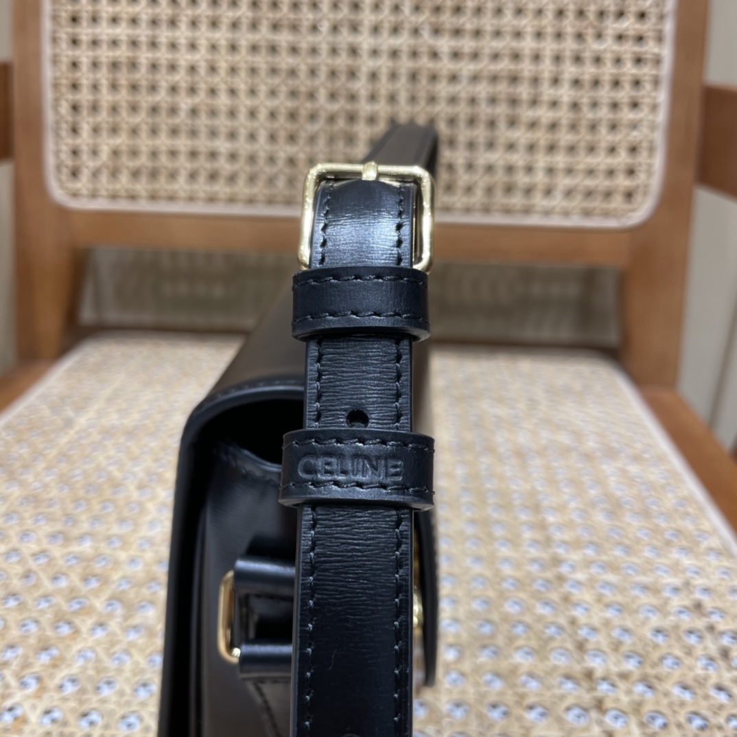 CELINE TEEN TRIOMPHE 18.5CM BAG 188423黑色