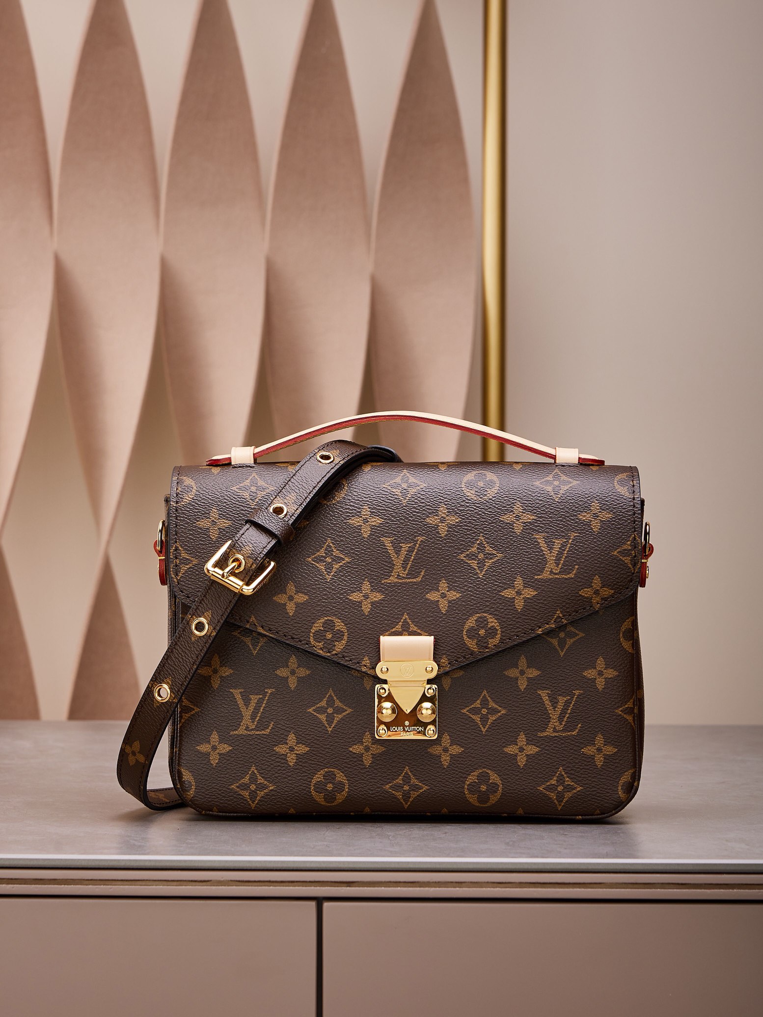 Louis Vuitton LV Pochette MeTis Bags Handbags High-End Designer
 Polishing Monogram Reverse Canvas M44875