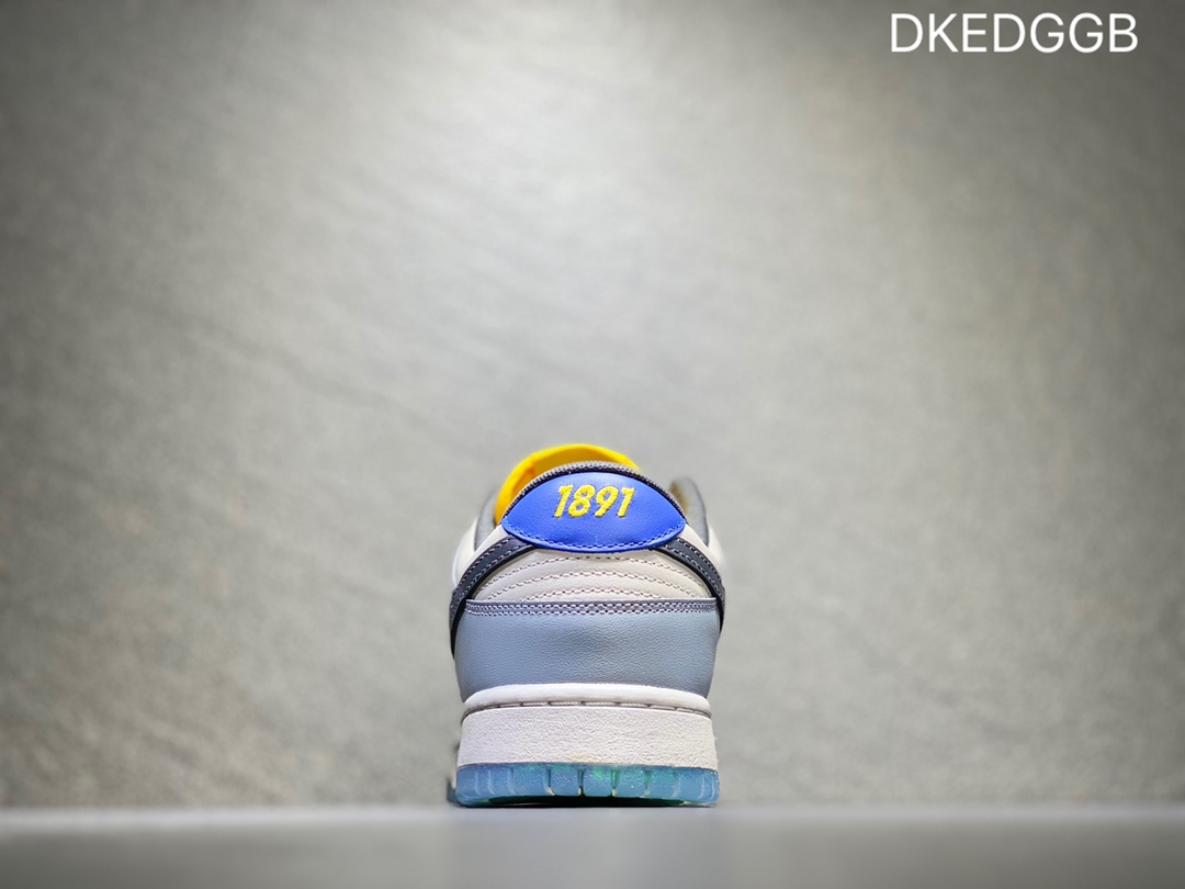 340 耐克/Nk SB Dunk Low 低帮运动休闲板鞋 尺码：36 36.5 37.5 38 38.5 39 40 40.5 41 42 42.5 43 44 44.5 45 46 47.5