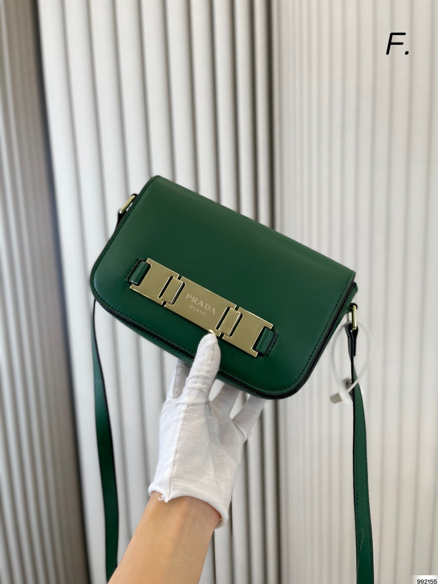 J5 4色配盒 在加上又A又飒的感觉风格 真的可爱至极 尺寸20.13